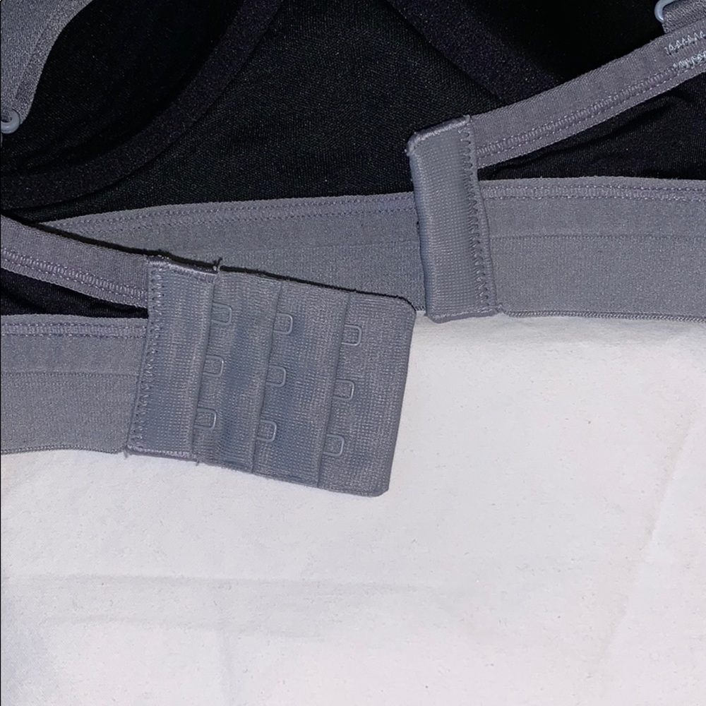 Sports Bra - Picture 3 of 3